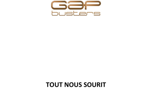 TOUT NOUS SOURIT
