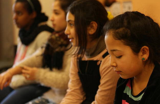 Je n'aime plus la mer aka L'enfance déracinée