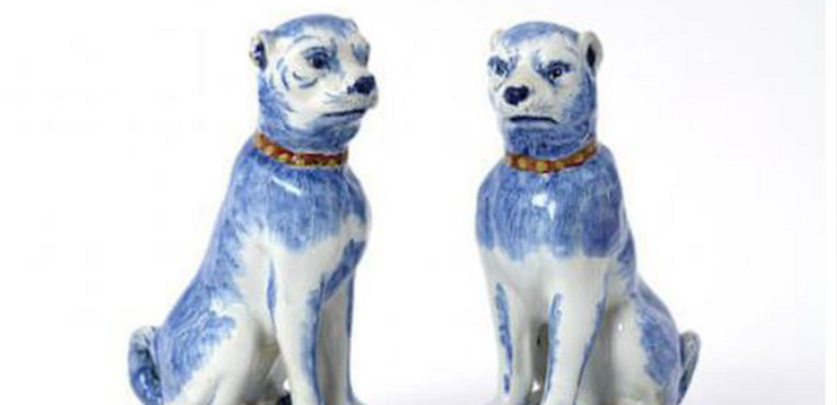 CHIEN DE FAIENCE